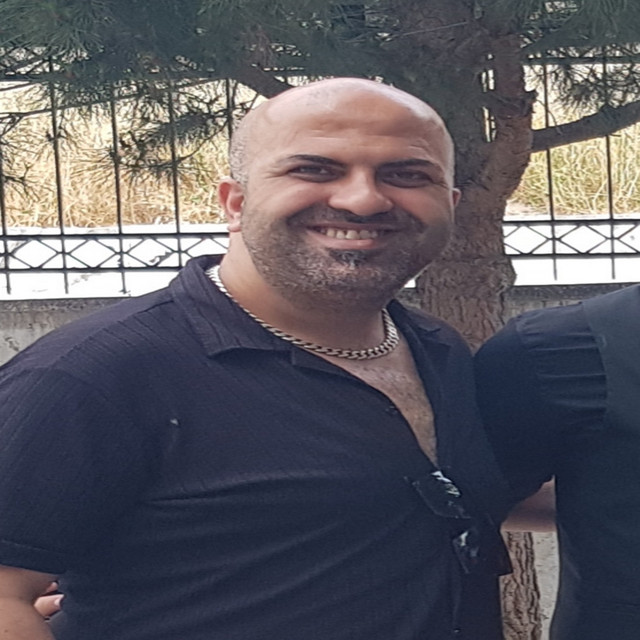 Komedi̇ Dans Üçlüsü